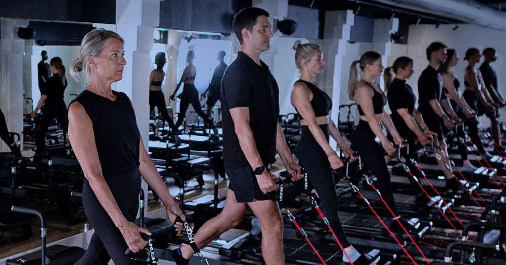Reformer Pilates group class at Crush Studios Haarlem