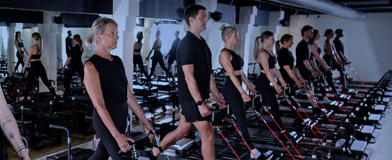 Reformer Pilates group class at Crush Studios Haarlem