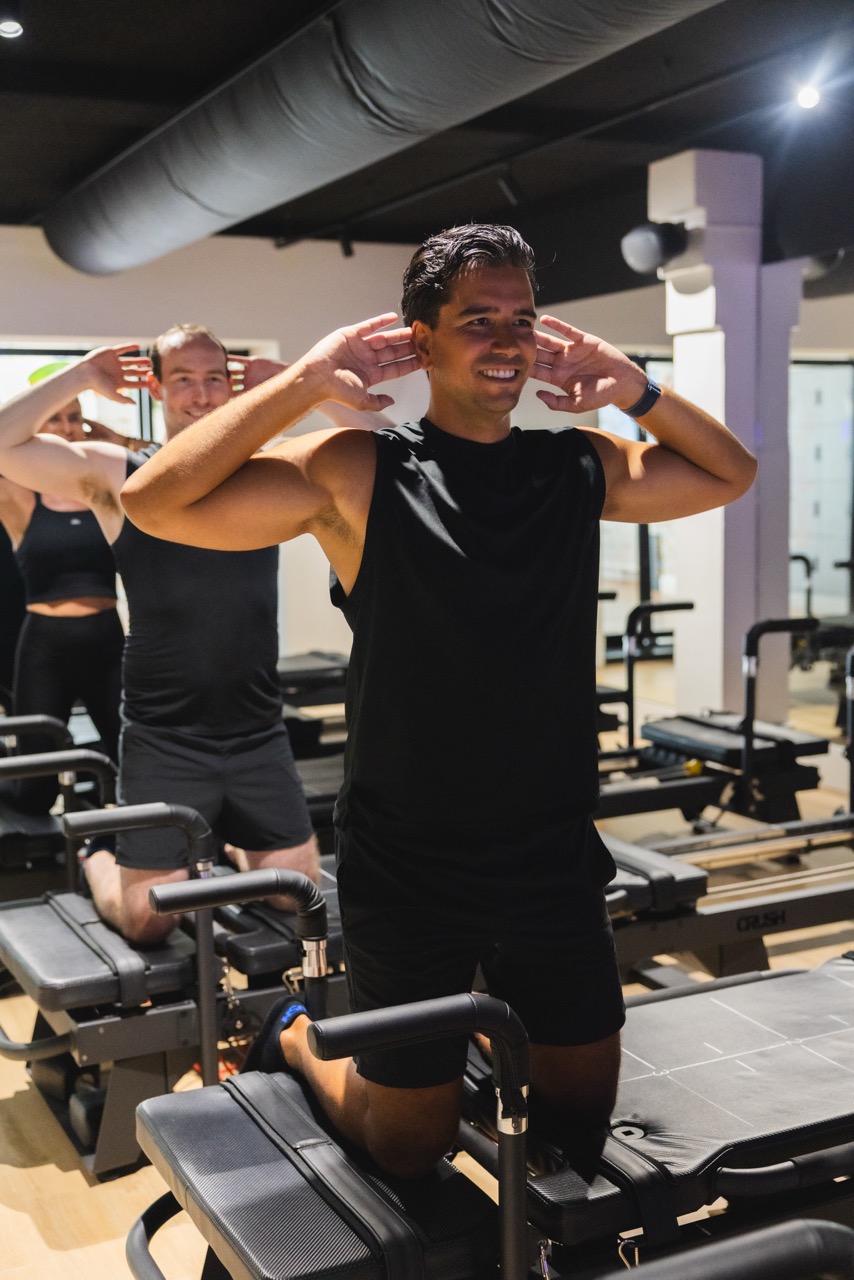 Core exercise on the reformer at CRUSH Studios in Haarlem